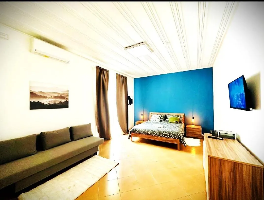 Sicilian Vibes Rooms With Suite Katanya Konukevi